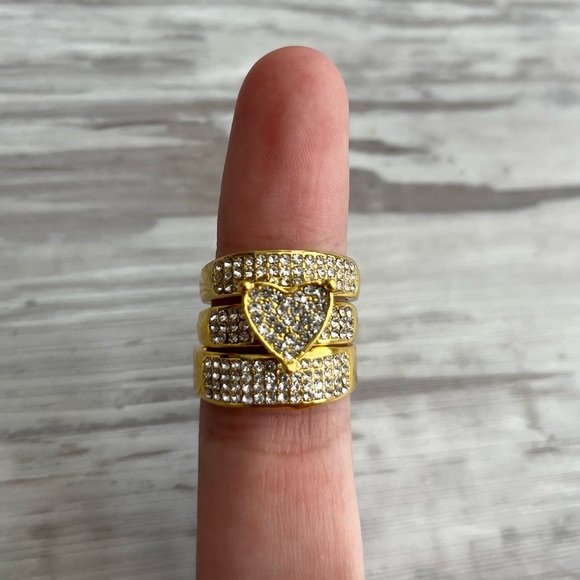 3 Stack Ring Set - Gold Crystal Heart - Picture 2 of 9